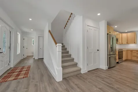 4 Hilltop Drive Holderness NH 03245