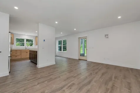 4 Hilltop Drive Holderness NH 03245