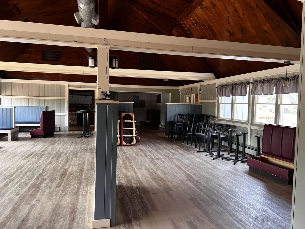 38 Nh Route 25 Plymouth NH 03864