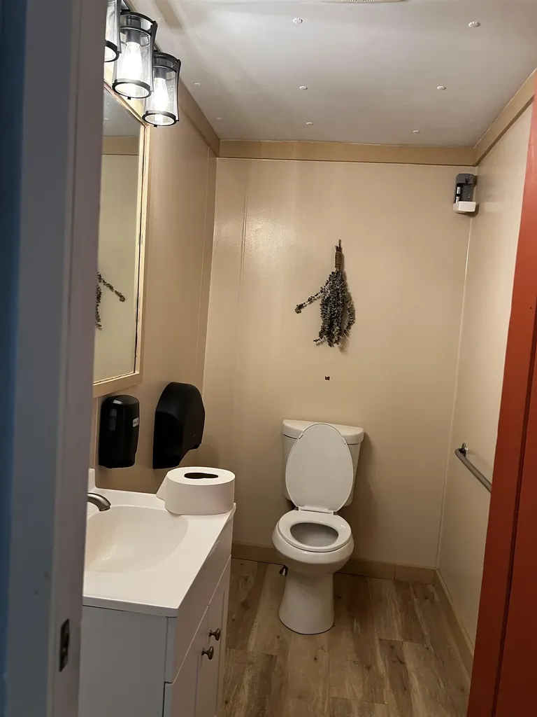 38 Nh Route 25 Plymouth NH 03864