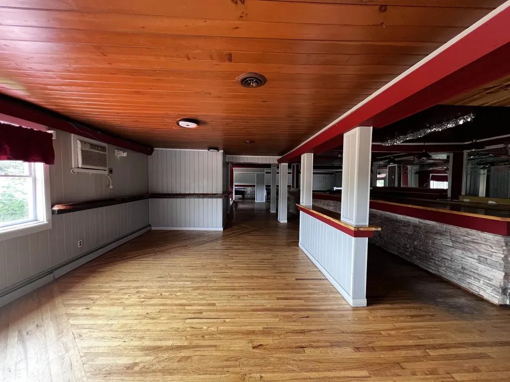 38 Nh Route 25 Plymouth NH 03864