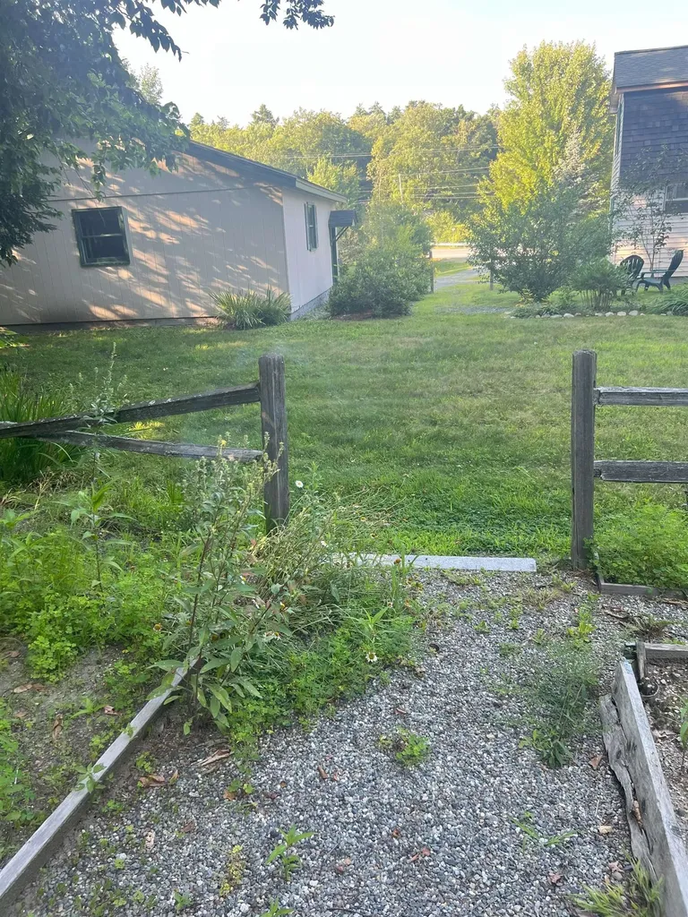 16 Hominy Pot Road New London NH 03257