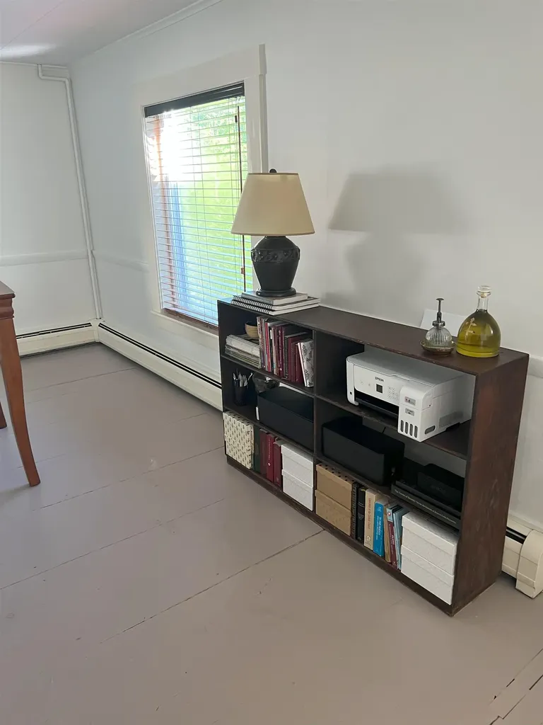 16 Hominy Pot Road New London NH 03257