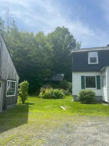 16 Hominy Pot Road New London NH 03257