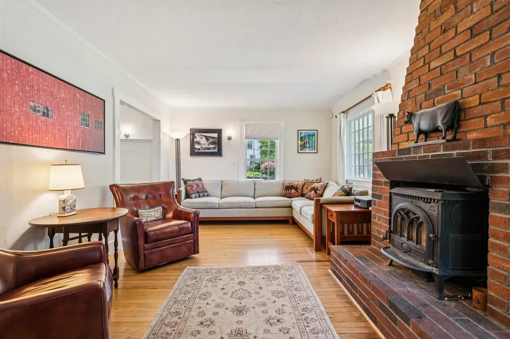 40 Pomfret Road Woodstock VT 05091