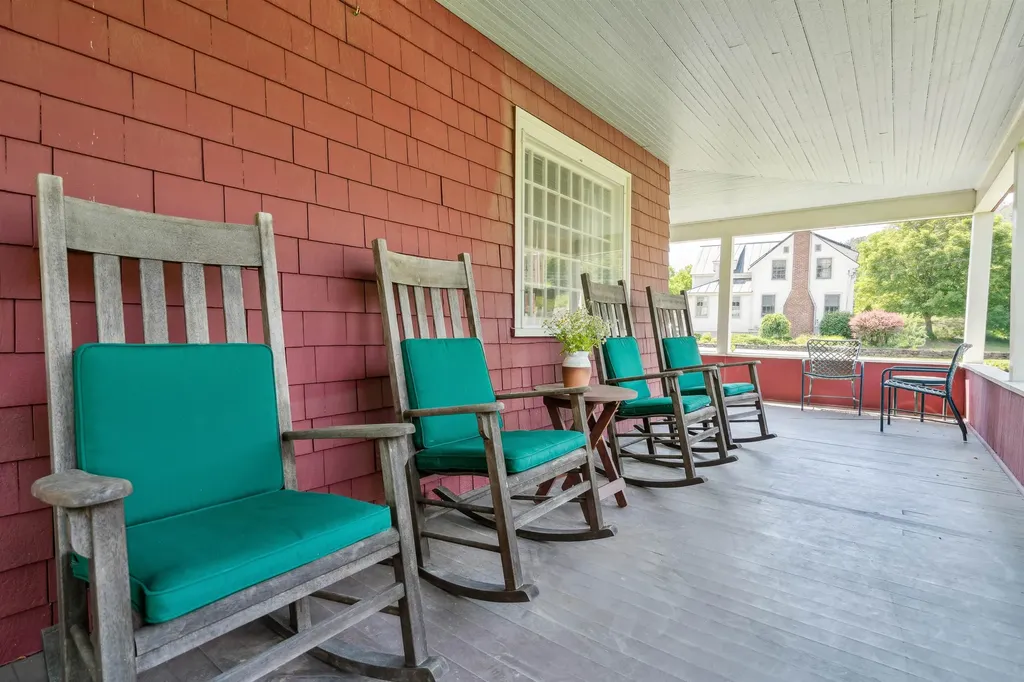 40 Pomfret Road Woodstock VT 05091