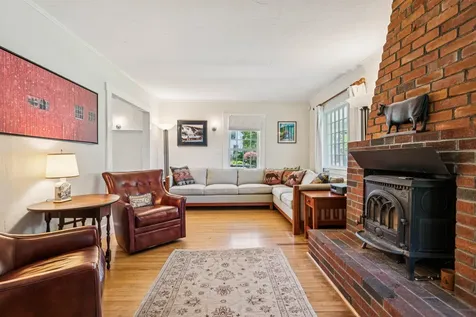 40 Pomfret Road Woodstock VT 05091