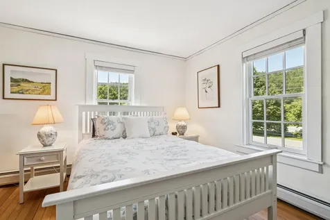 40 Pomfret Road Woodstock VT 05091
