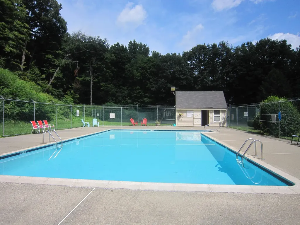 67 Morningside Commons Brattleboro VT 05301