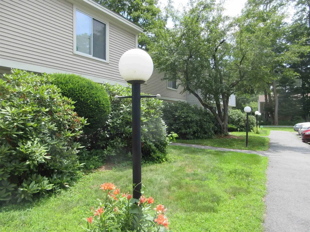 67 Morningside Commons Brattleboro VT 05301