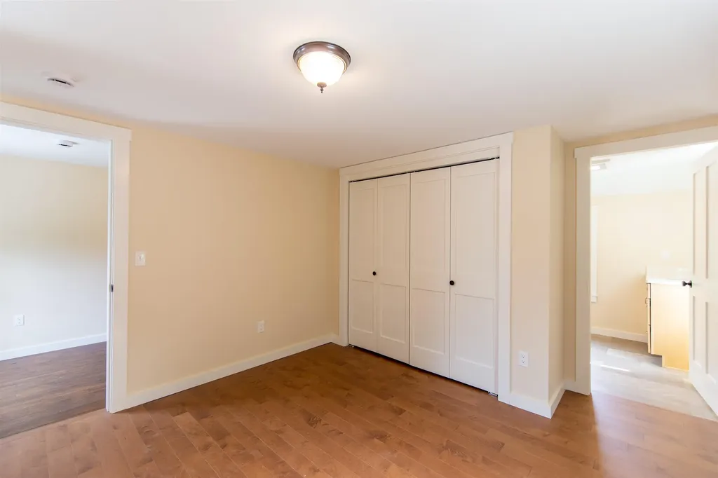 13 Mill Road Tamworth NH 03883