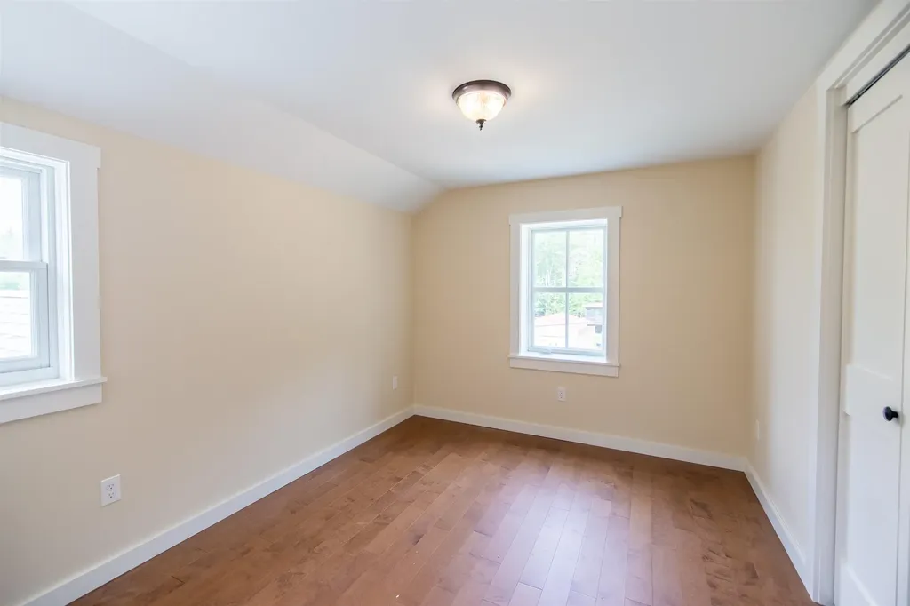 13 Mill Road Tamworth NH 03883