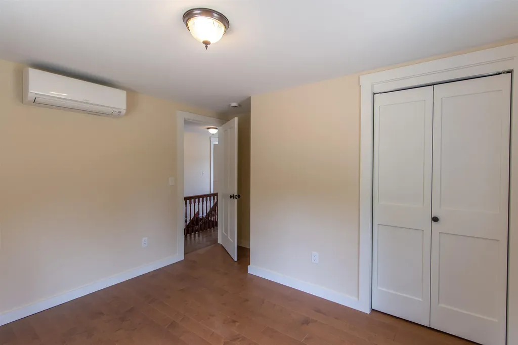 13 Mill Road Tamworth NH 03883