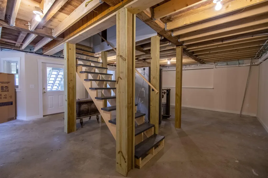 13 Mill Road Tamworth NH 03883