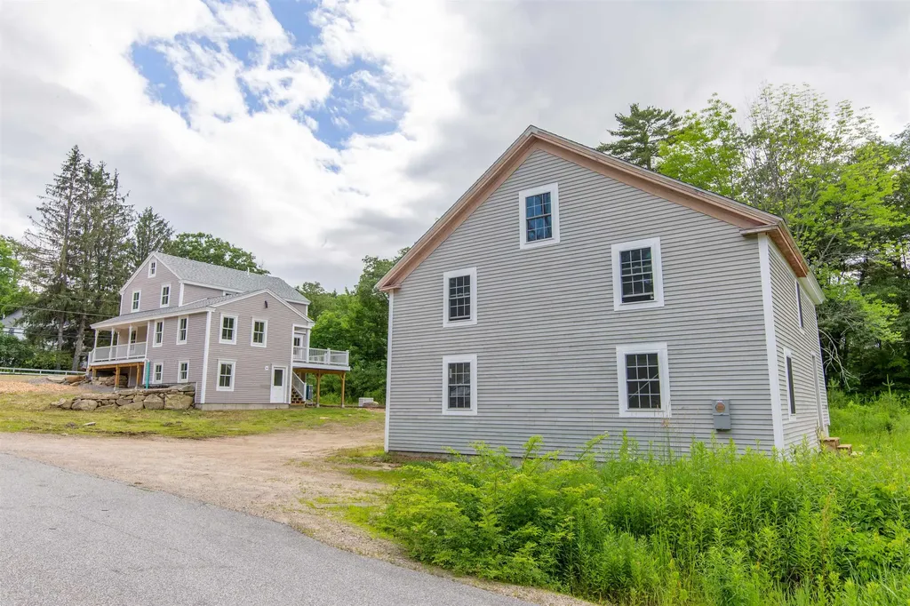 13 Mill Road Tamworth NH 03883