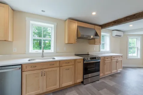 13 Mill Road Tamworth NH 03883