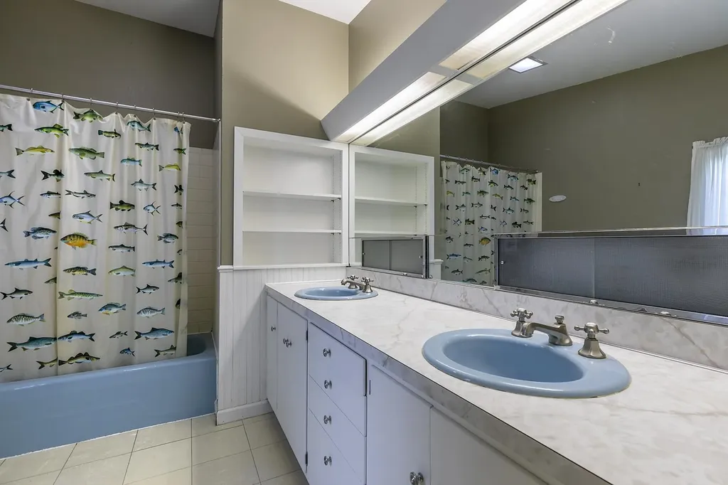 2588 Vermont Route 11 Peru VT 05152