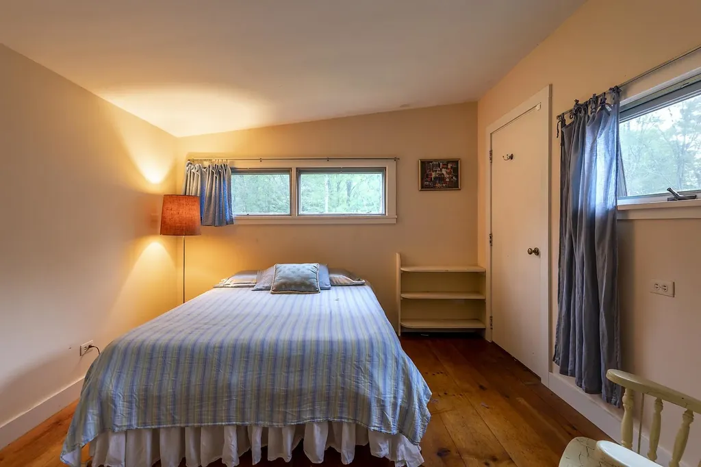 2588 Vt Route 11 Peru VT 05152