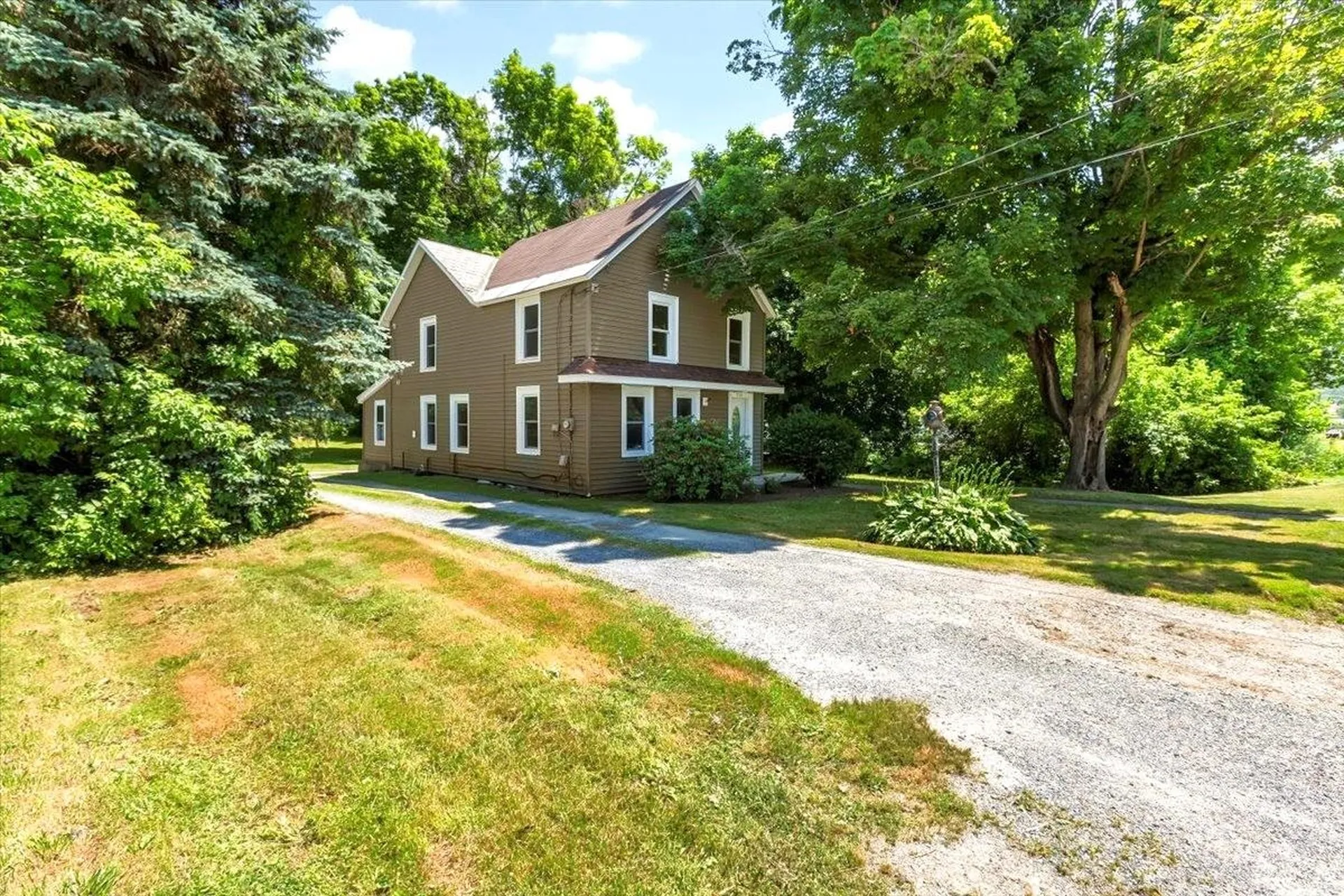 3530 Vt Route 346 Pownal VT 05261