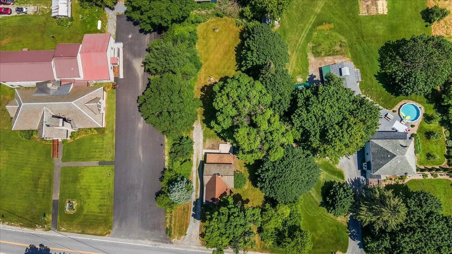 3530 Vt Route 346 Pownal VT 05261