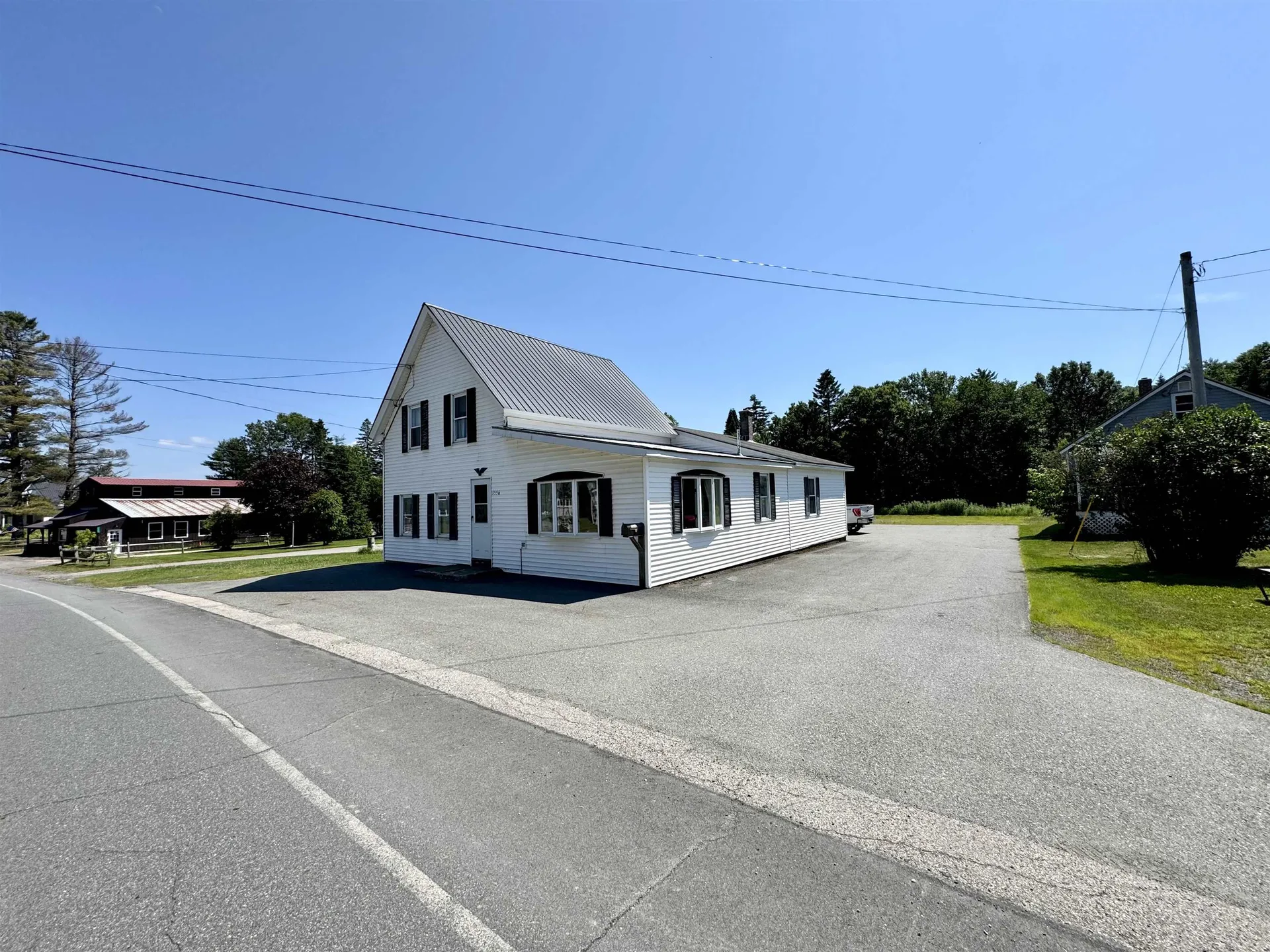 1556 Main Street Pittsburg NH 03592