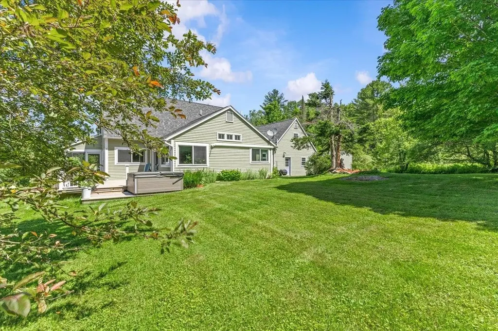 2852 Centerville Road Hyde Park VT 05655