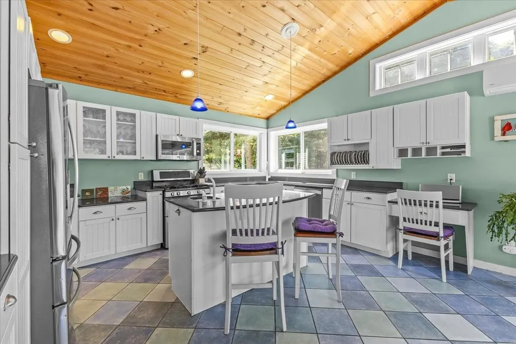 2852 Centerville Road Hyde Park VT 05655