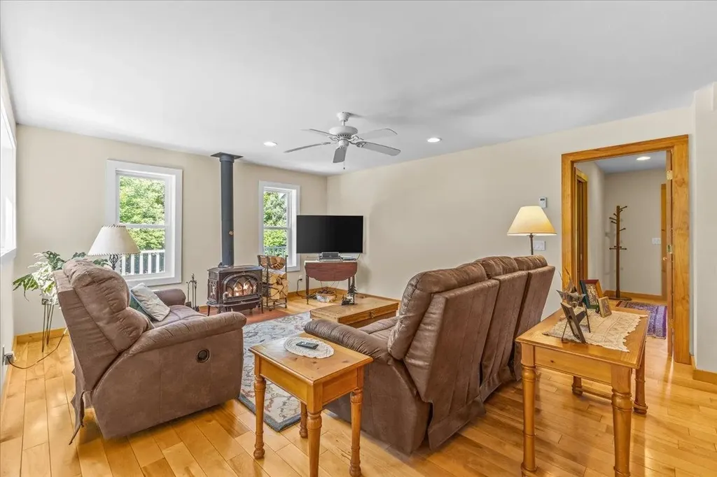 2852 Centerville Road Hyde Park VT 05655