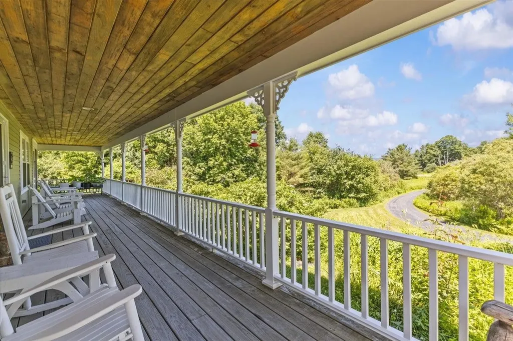 2852 Centerville Road Hyde Park VT 05655