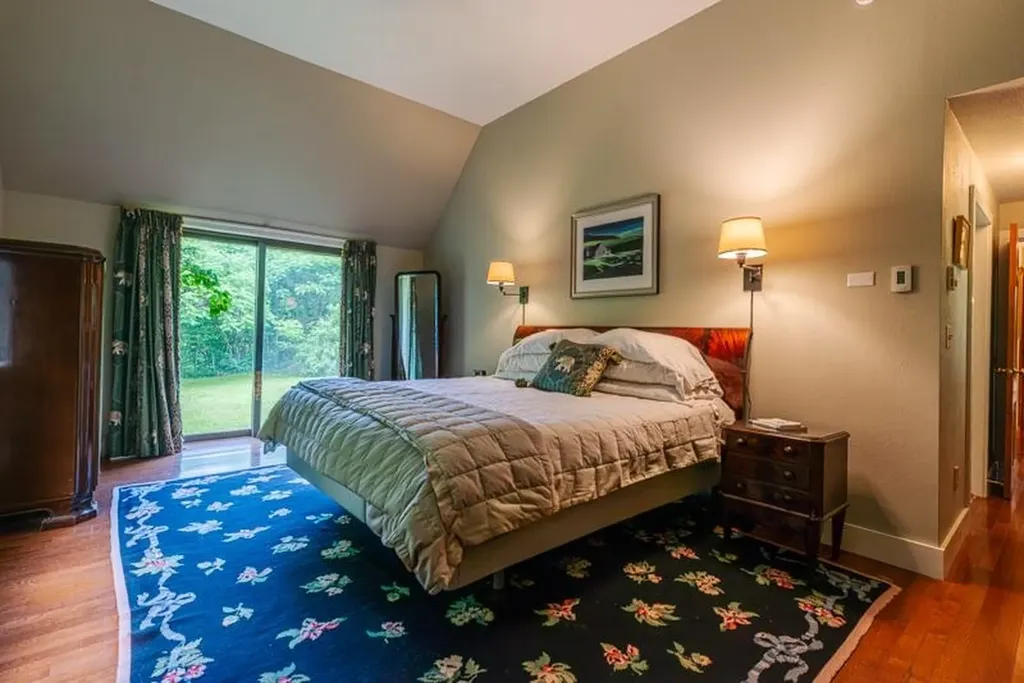 55 Uphill Road Landgrove VT 05148