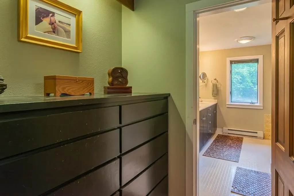 55 Uphill Road Landgrove VT 05148