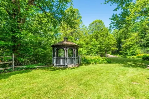 55 Uphill Road Landgrove VT 05148