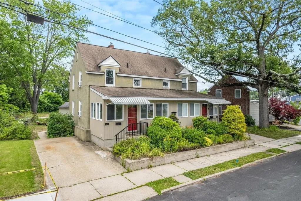 3 Perry Avenue Nashua NH 03060