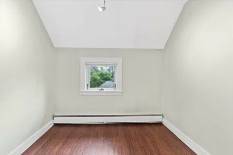 3 Perry Avenue Nashua NH 03060