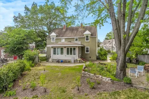 3 Perry Avenue Nashua NH 03060