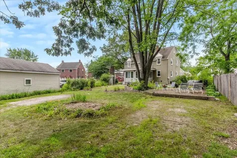 3 Perry Avenue Nashua NH 03060