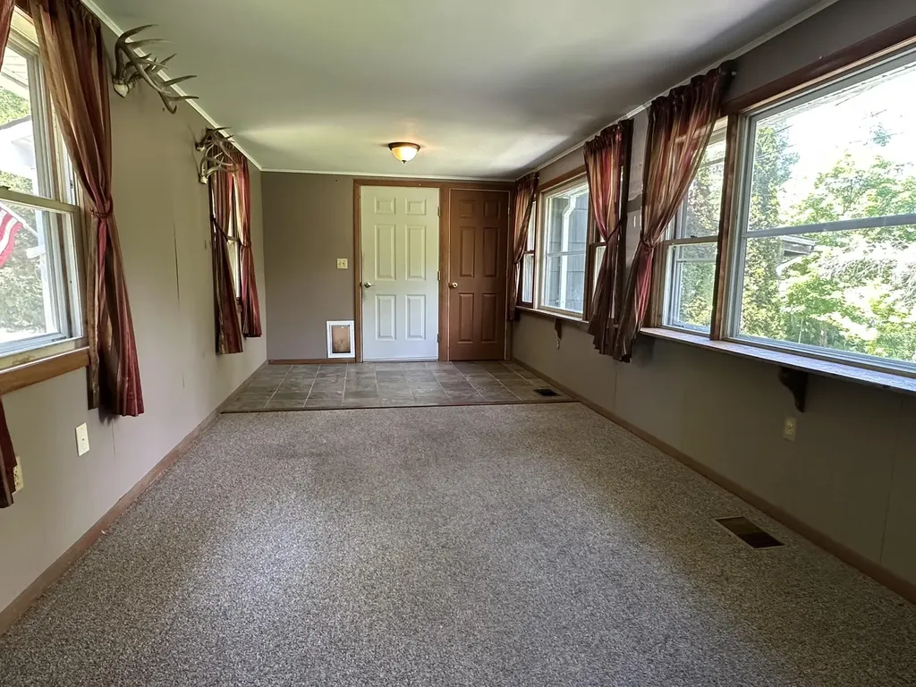 1923 Drake Road Castleton VT 05732