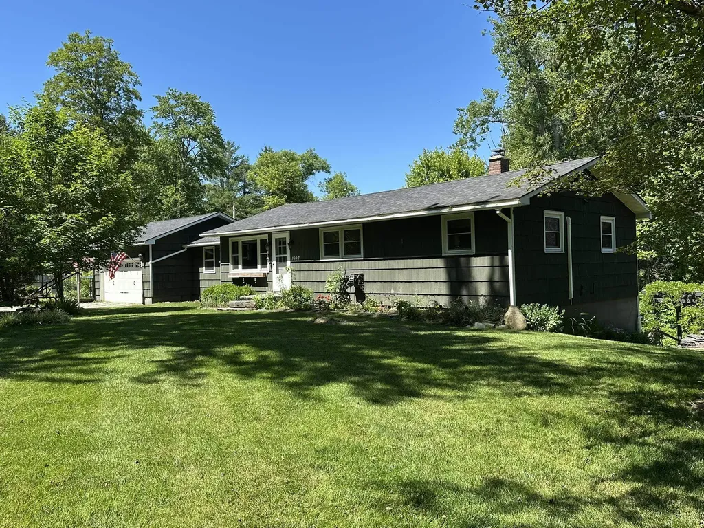 1923 Drake Road Castleton VT 05732