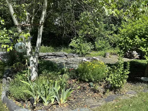 1923 Drake Road Castleton VT 05732