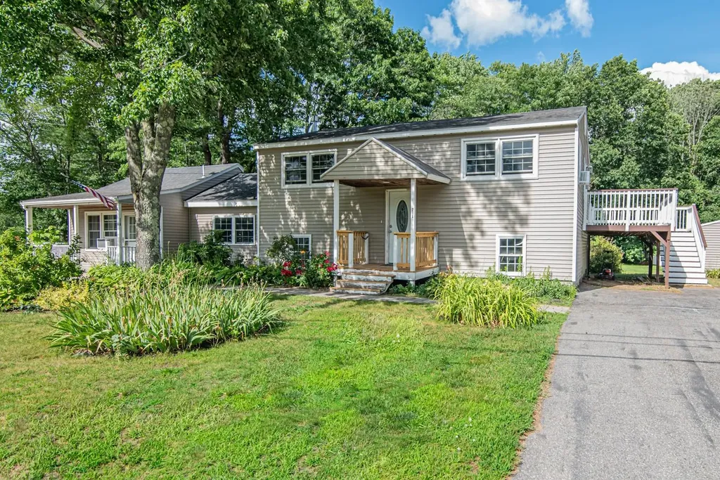 21 Elm Street Epping NH 03042