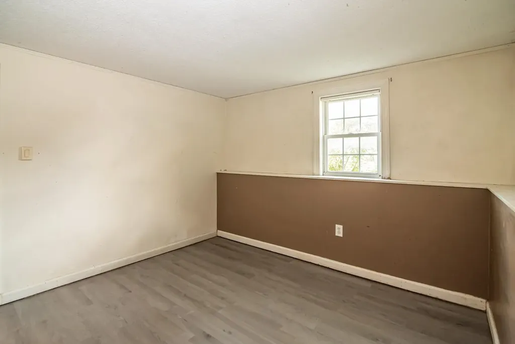 21 Elm Street Epping NH 03042