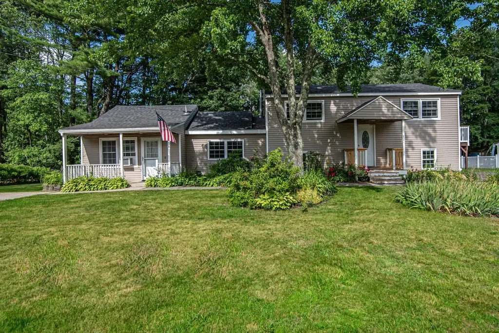 21 Elm Street Epping NH 03042