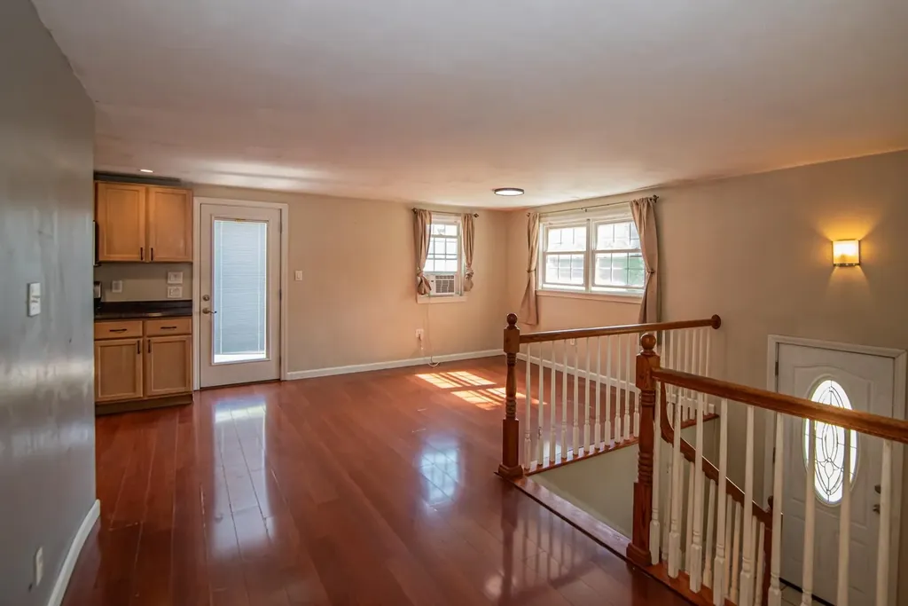 21 Elm Street Epping NH 03042