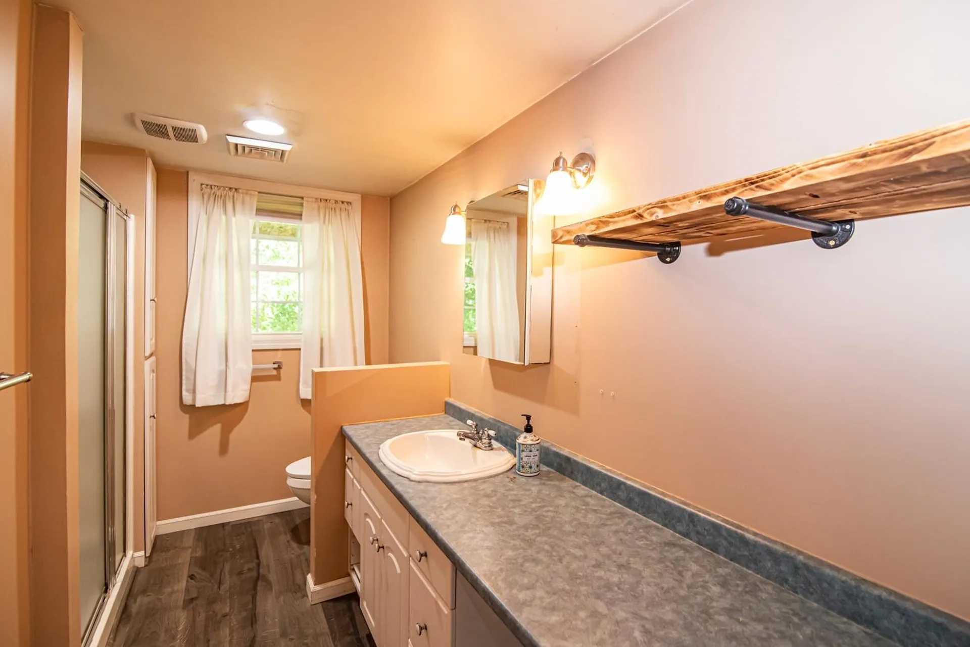 21 Elm Street Epping NH 03042