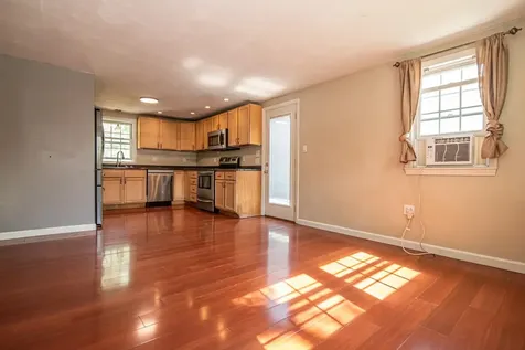 21 Elm Street Epping NH 03042