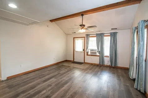 21 Elm Street Epping NH 03042