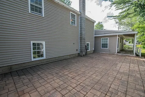 21 Elm Street Epping NH 03042