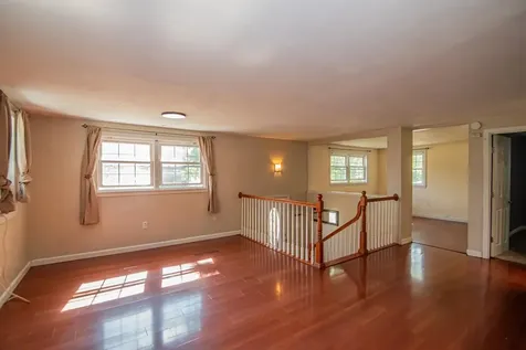 21 Elm Street Epping NH 03042