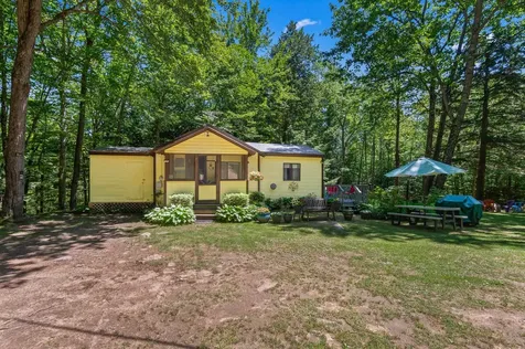 38 Range Road Holderness NH 03245