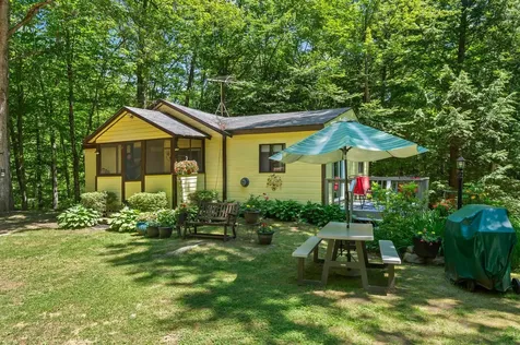 38 Range Road Holderness NH 03245